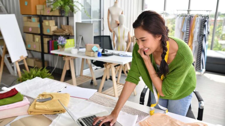 Read more about the article One-Person Business Ideas for Beginner Entrepreneurs