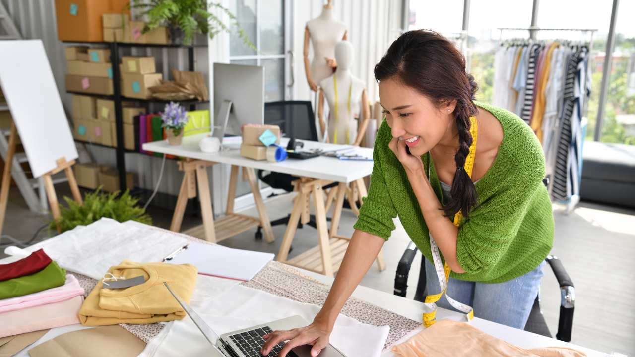 Read more about the article One-Person Business Ideas for Beginner Entrepreneurs